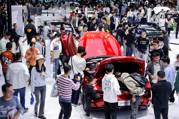 專訪賈健旭：以“新范式”破局，重構(gòu)中國(guó)汽車新坐標(biāo)
