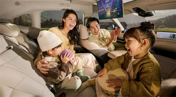 升艙不加價！“滿配SUV”全新智己LS6劇院版上市，權益價21.99萬~28.29萬元