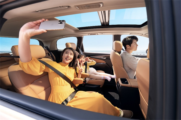全球唯一10萬(wàn)級(jí)混動(dòng)MPV——上汽大通 G50 混動(dòng)上市，售價(jià)13.98萬(wàn)起